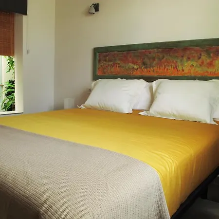 公寓 Goa Pool View, Playa Roca Sea Front Access - Free Ac - Wifi *