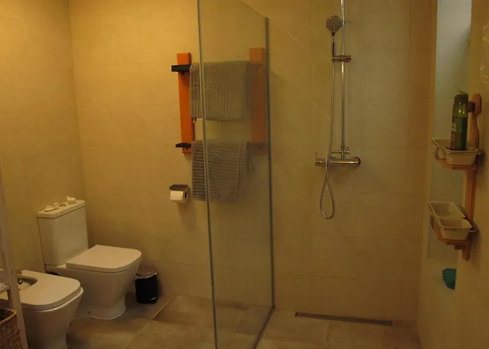 Goa Pool View, Playa Roca Sea Front Access - Free Ac - Wifi Apartment Costa Teguise