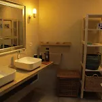 شقة Goa Pool View, Playa Roca Sea Front Access - Free Ac - Wifi كوستا تاغيسي